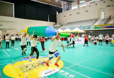 教师主题趣味运动会